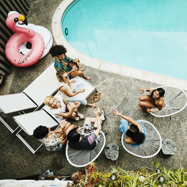 12 Tips To Throw the Perfect Poolside Bachelorette Party This Summer 65219 1 - 12 Tips To Throw the Perfect Poolside Bachelorette Party This Summer